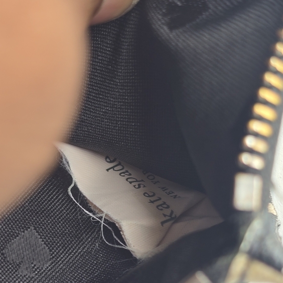 Kate Spade Womens Cameron Black Beige Saffiano Leather Keychain Card Wallet - Picture 7 of 8